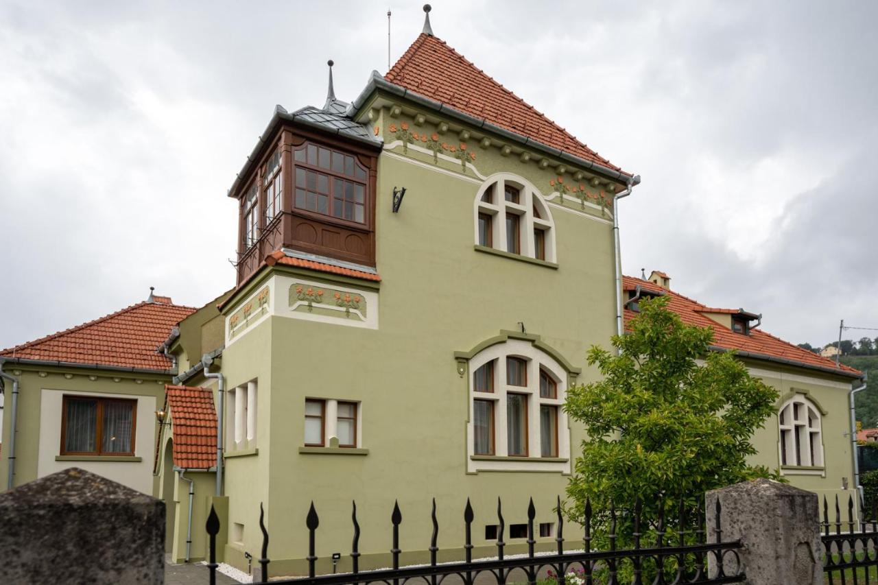 Clasic Haus 锡吉什瓦拉 外观 照片