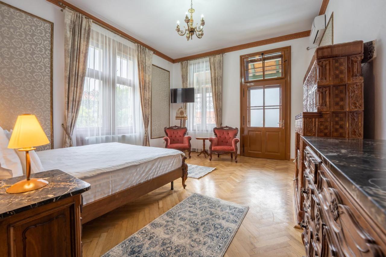 Clasic Haus 锡吉什瓦拉 外观 照片